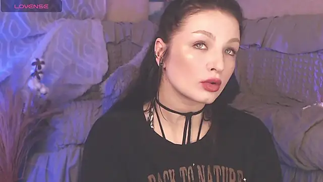 Snapshot of BritneyBarker chatting on January 2025 01:27:01 AM BritneyBarker online show from January 2025 01:27:01 AM