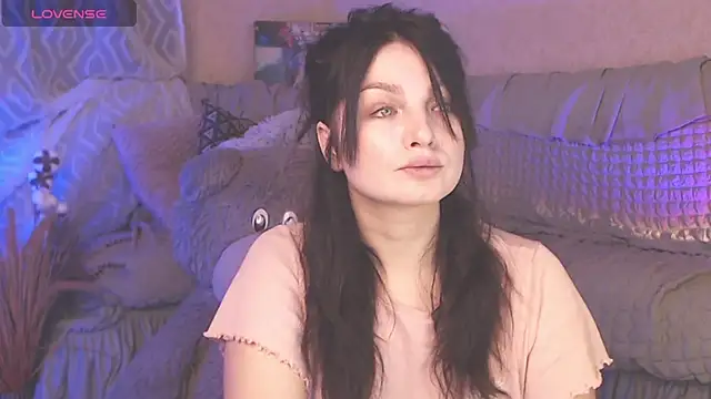Snapshot of BritneyBarker chatting on January 2025 12:50:01 AM BritneyBarker online show from January 2025 12:50:01 AM