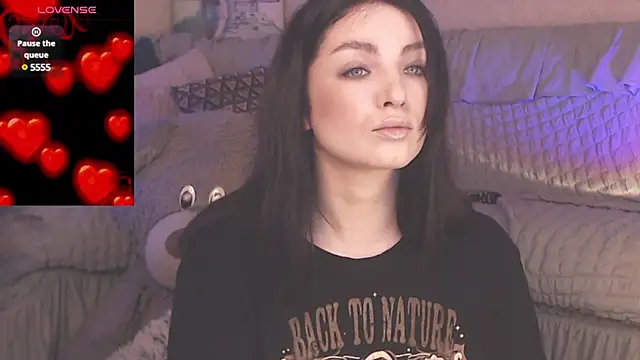 Snapshot of BritneyBarker chatting on March 2025 01:41:02 AM BritneyBarker online show from March 2025 01:41:02 AM