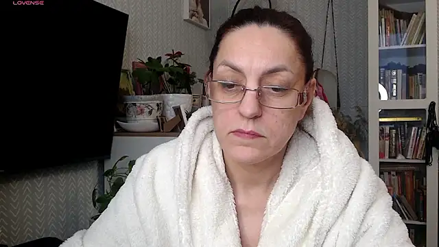 Soffya Soy online show from March 2026 03:45:02 AM