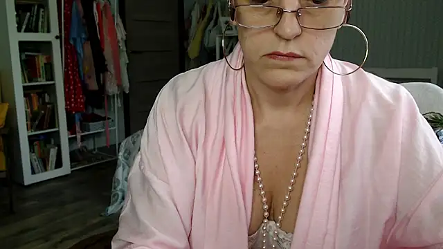 Soffya Soy online show from May 2026 06:44:01 AM