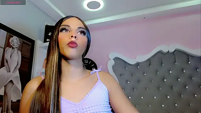 Snapshot of CamiiGarcia chatting on February 2025 02:37:02 PM CamiiGarcia online show from February 2025 02:37:02 PM