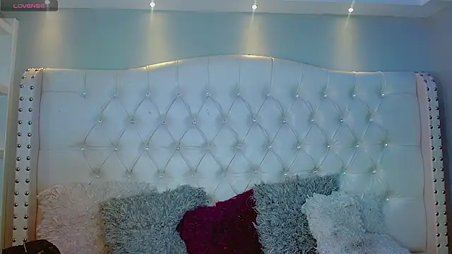 Snapshot of CamiiGarcia chatting on September 2025 07:13:02 PM CamiiGarcia online show from September 2025 07:13:02 PM