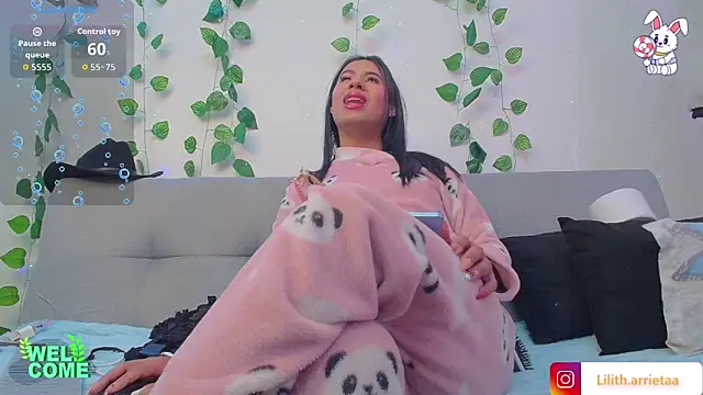 LiiLiith-1 online show from January 2026 06:05:01 AM