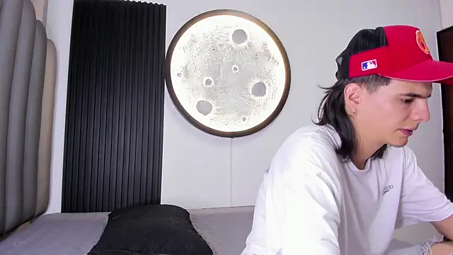 Martshall09 online show from October 2025 08:21:02 PM