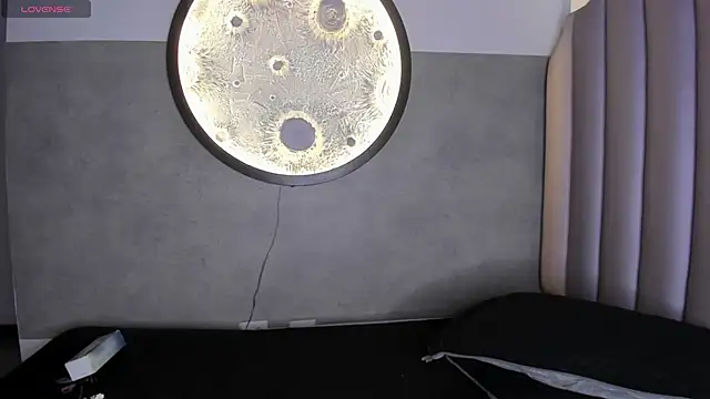 Martshall09 online show from April 2026 05:18:02 AM