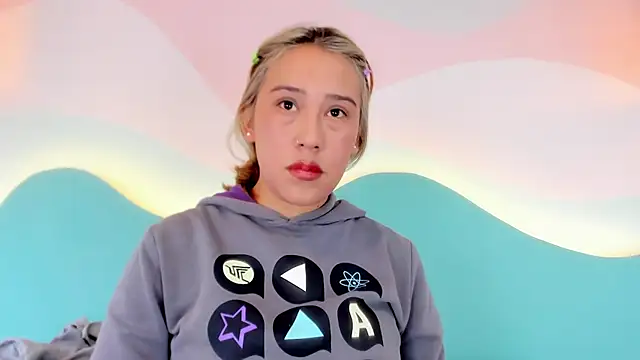 Lannajansen online show from November 2025 02:54:01 PM