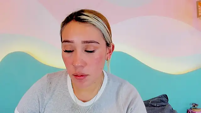 Lannajansen online show from February 2026 07:25:02 PM