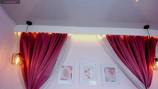 Lannajansen online show from April 2026 02:24:01 PM