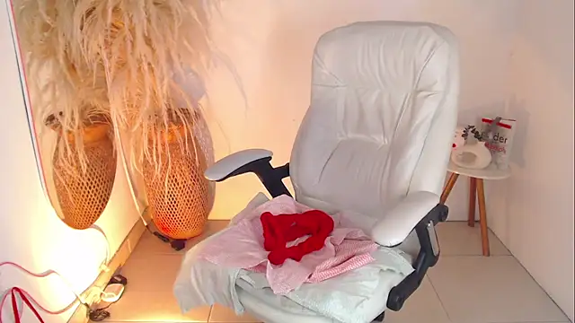 Sofi BBW online show from December 2025 12:47:02 PM