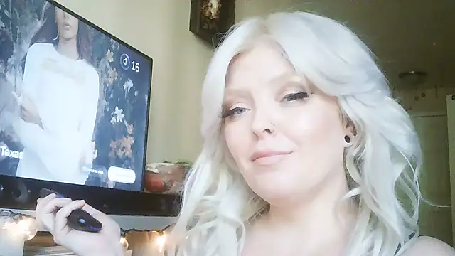 bisexmillenials online show from June 2026 09:08:02 PM