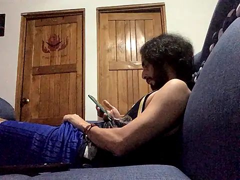 Snapshot of Nooneisthis chatting on October 2025 02:10:01 AM Nooneisthis online show from October 2025 02:10:01 AM