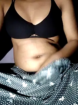 Red-Rose25 online show from February 2025 02:06:01 AM