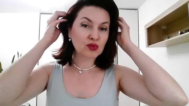 Snapshot of Victoria_Glam chatting on September 2025 05:17:01 PM Victoria Glam online show from September 2025 05:17:01 PM