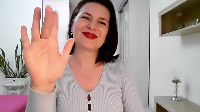 Victoria Glam online show from March 2026 04:11:02 PM