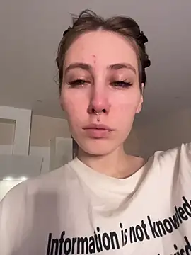 Molli Luv online show from November 2025 01:04:02 AM