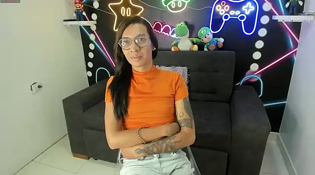 LauraaGomezz   online show from March 2025 07:32:02 PM