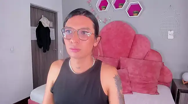 LauraaGomezz   online show from March 2025 01:25:02 AM