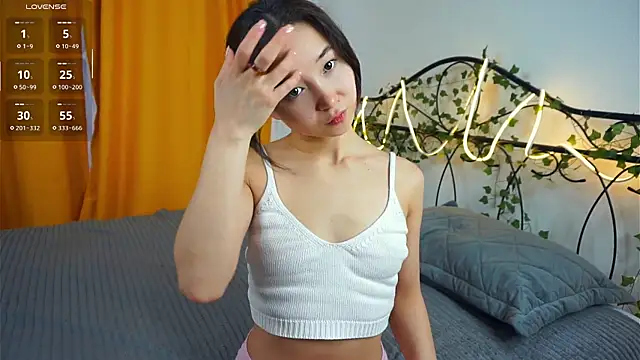 VeronaCritchlow online show from November 2025 07:52:02 AM