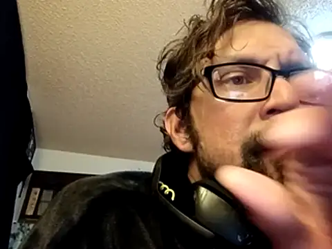 Johndis805 online show from October 2025 10:30:01 AM