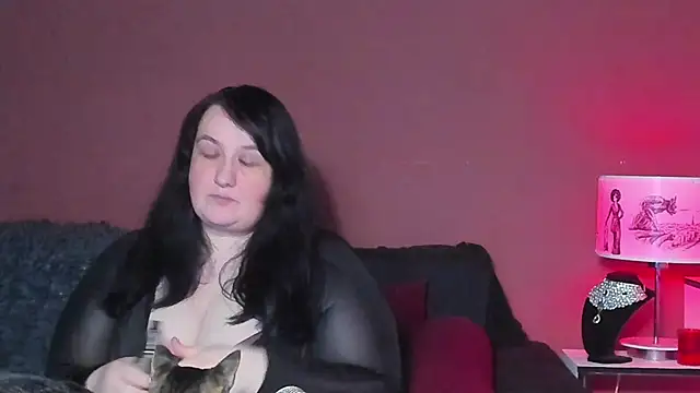 Snapshot of QueenOfHaze chatting on February 2025 11:36:02 PM QueenOfHaze online show from February 2025 11:36:02 PM