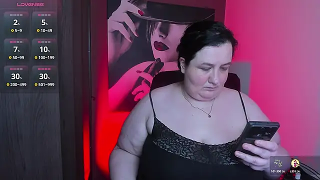 QueenOfHaze online show from June 2026 07:08:02 PM