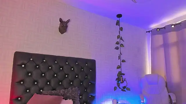 Snapshot of Hannah_Jonhson chatting on January 2025 06:39:01 PM Hannah Jonhson online show from January 2025 06:39:01 PM