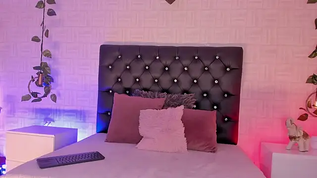 Snapshot of Hannah_Jonhson chatting on February 2025 03:26:01 PM Hannah Jonhson online show from February 2025 03:26:01 PM