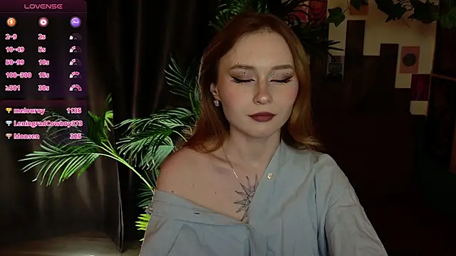 Snapshot of Yo_Pixxie chatting on February 2025 12:50:01 PM Yo Pixxie online show from February 2025 12:50:01 PM