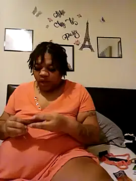 Snapshot of Big_BodyDee chatting on February 2025 02:17:02 AM Big BodyDee online show from February 2025 02:17:02 AM