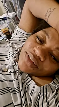 Snapshot of Big_BodyDee chatting on March 2025 07:18:01 AM Big BodyDee online show from March 2025 07:18:01 AM