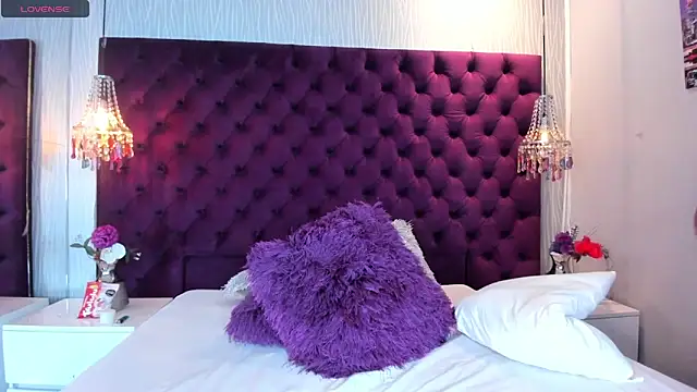 MeganCrow online show from January 2025 04:41:01 PM