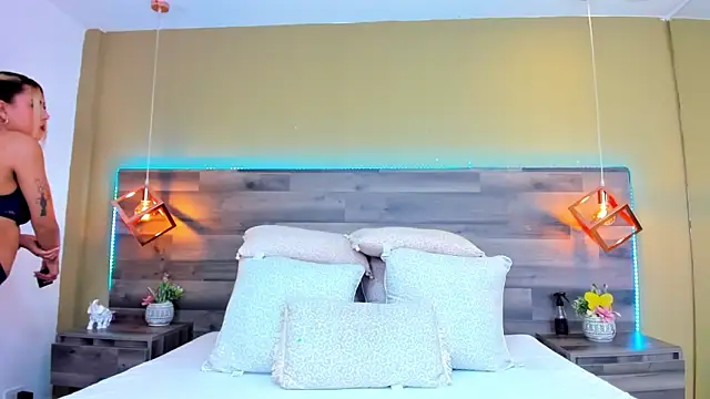 MeganCrow online show from March 2025 01:43:02 PM