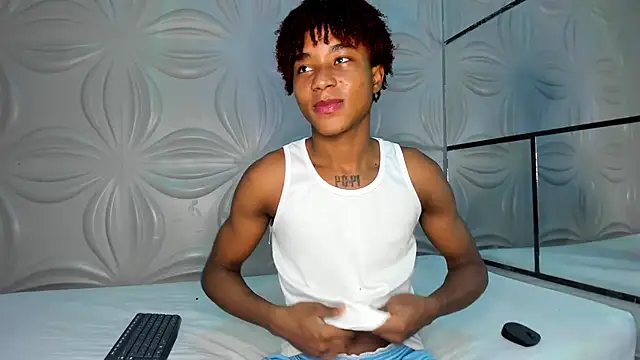 Snapshot of JackBBC18 chatting on February 2025 11:43:02 AM JackBBC18 online show from February 2025 11:43:02 AM