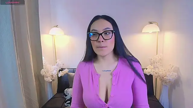 Victoria Collinns online show from April 2026 04:32:01 PM