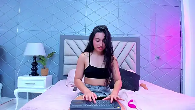 VioletRousse  online show from February 2025 06:56:02 PM