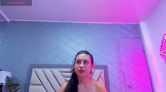 VioletRousse  online show from February 2025 03:32:02 PM