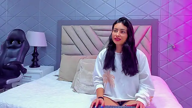 VioletRousse  online show from September 2025 02:52:01 PM
