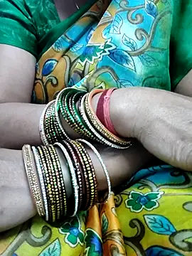 Snapshot of laxmitelugu78 chatting on March 2025 10:30:02 AM laxmitelugu78 online show from March 2025 10:30:02 AM