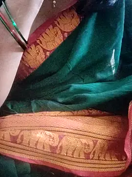 Snapshot of laxmitelugu78 chatting on September 2025 06:40:01 AM laxmitelugu78 online show from September 2025 06:40:01 AM