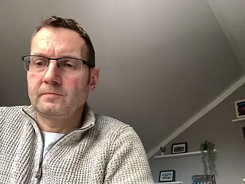 Snapshot of The_Rocket chatting on February 2025 10:51:02 AM The Rocket online show from February 2025 10:51:02 AM