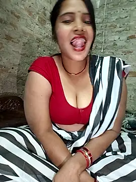 Snapshot of Simrandeshipp chatting on February 2026 04:28:02 PM Simrandeshipp online show from February 2026 04:28:02 PM