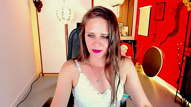 EmiliaBedy online show from June 2026 02:33:01 PM