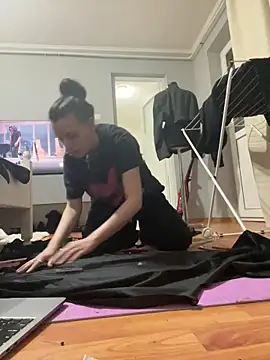 bunnythetailor online show from February 2026 08:14:01 PM