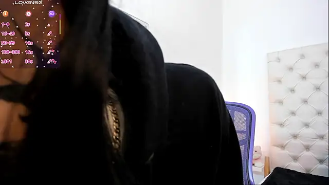 esmeralda06 online show from February 2026 12:10:01 PM