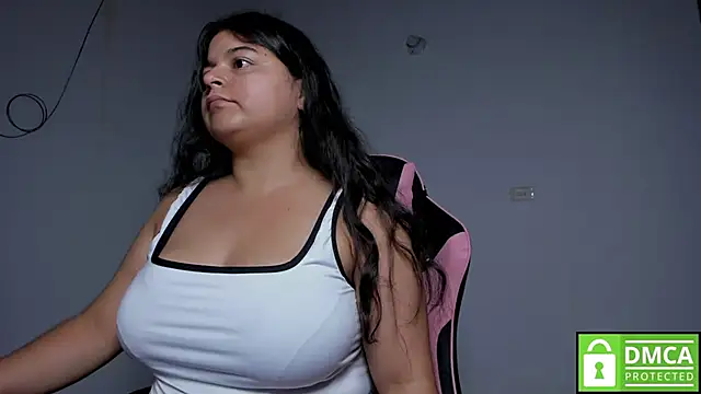 Little Shaara online show from October 2025 09:50:02 PM