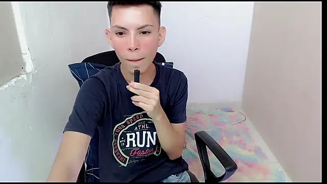 Alexxx lov online show from March 2025 06:53:02 PM