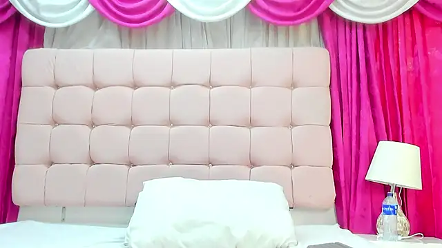 CanelaDevil  online show from September 2025 08:13:02 PM