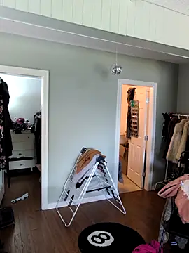 goblingirl888 online show from April 2026 10:42:02 PM