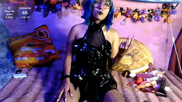 Sharkyu1 online show from October 2025 04:24:02 AM